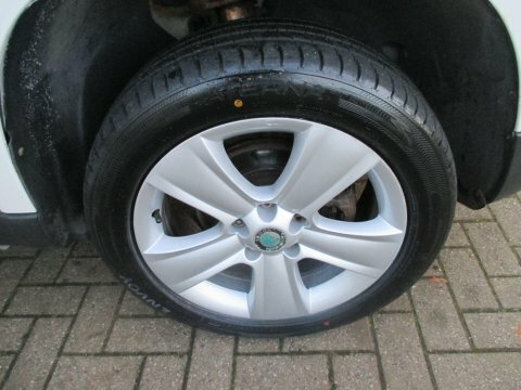 Skoda Yeti Suv Silver #11