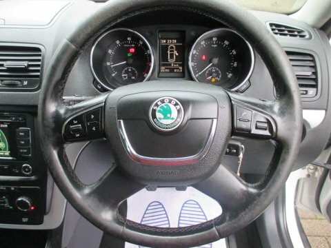 Skoda Yeti Suv Silver #18