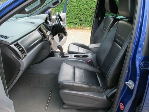 Ford Ranger Pick Up Double Cab Wildtrak 3.2 Tdci 200 Black #24