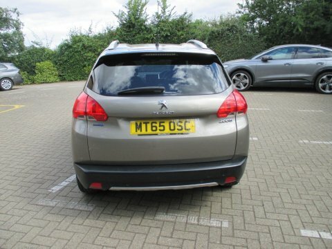 Peugeot 2008 1.6 Bluehdi Allure Grey #4