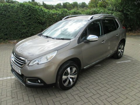 Peugeot 2008 1.6 Bluehdi Allure Grey #2