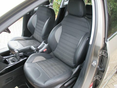 Peugeot 2008 2008 1.6 E-hdi Grey #25