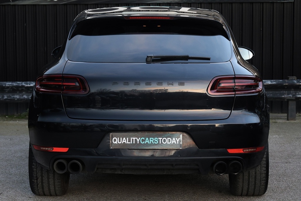 Porsche Macan Macan Gts Black #5