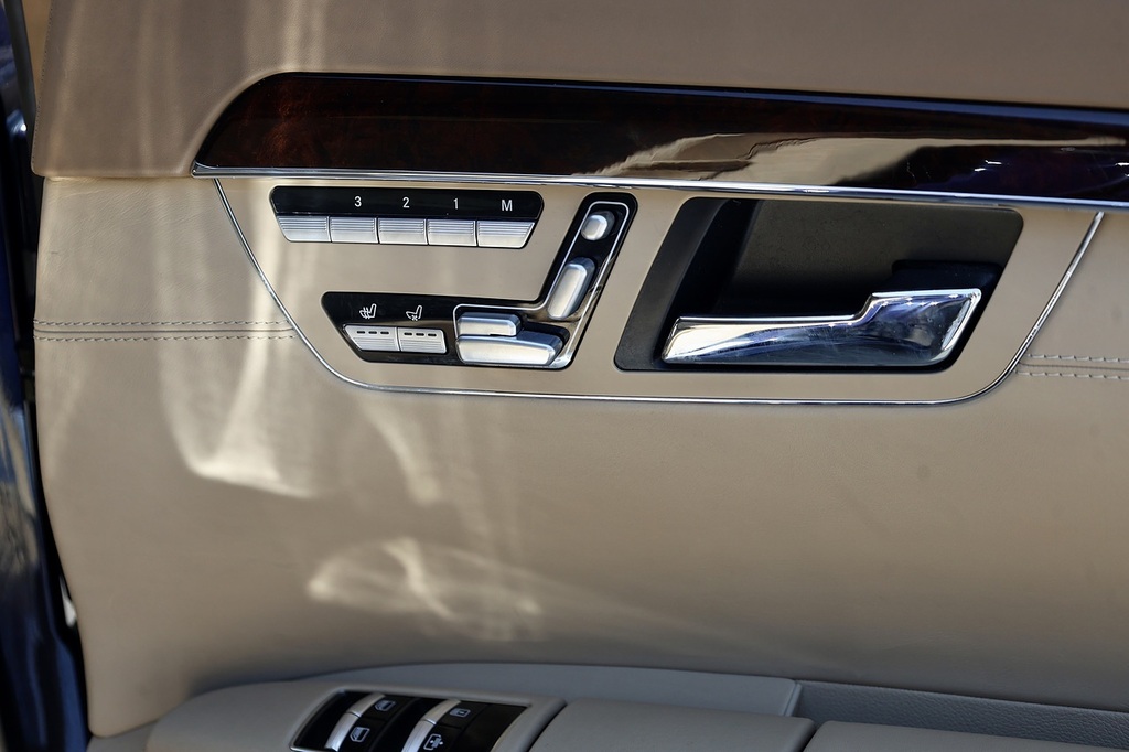 Mercedes-Benz S Class #24