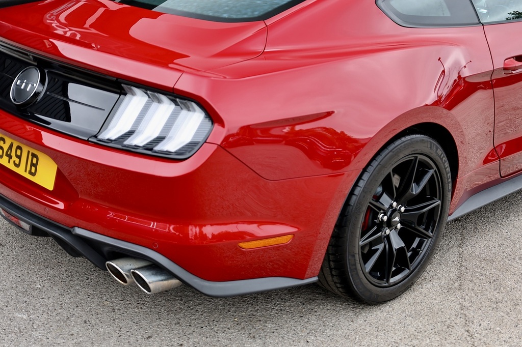 Ford Mustang 5.0 V8 Bullitt Green #26
