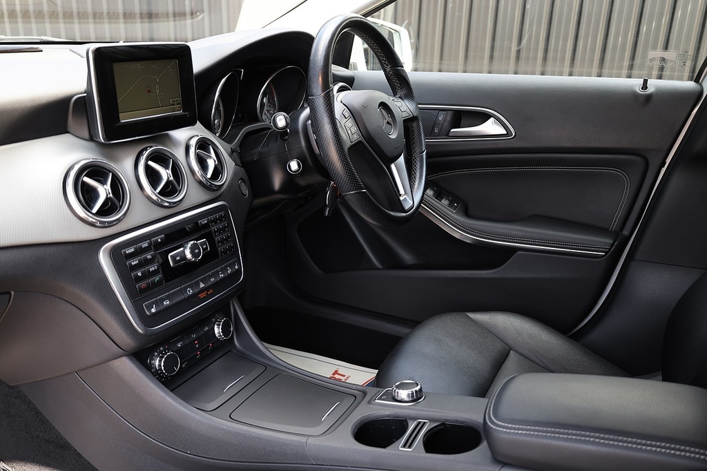 Mercedes-Benz GLA Class Gla220 Cdi 4Matic Se Black #7