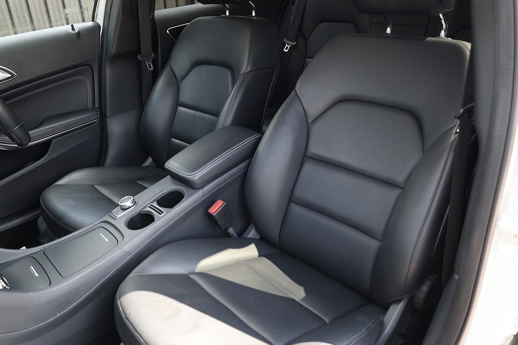 Mercedes-Benz GLA Class Gla220 Cdi 4Matic Se Black #8