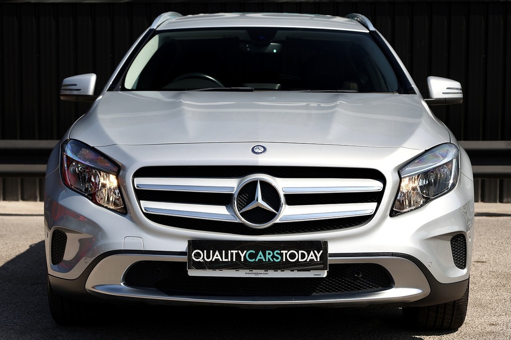 Mercedes-Benz GLA Class Gla 220 Cdi 4Matic Se Silver #4
