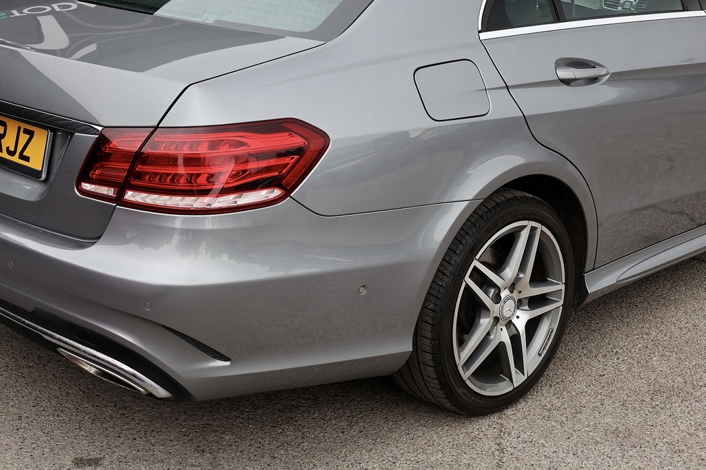 Mercedes-Benz E Class 3.0 E350 Bluetec Amg Line 255 Bhp Black #20