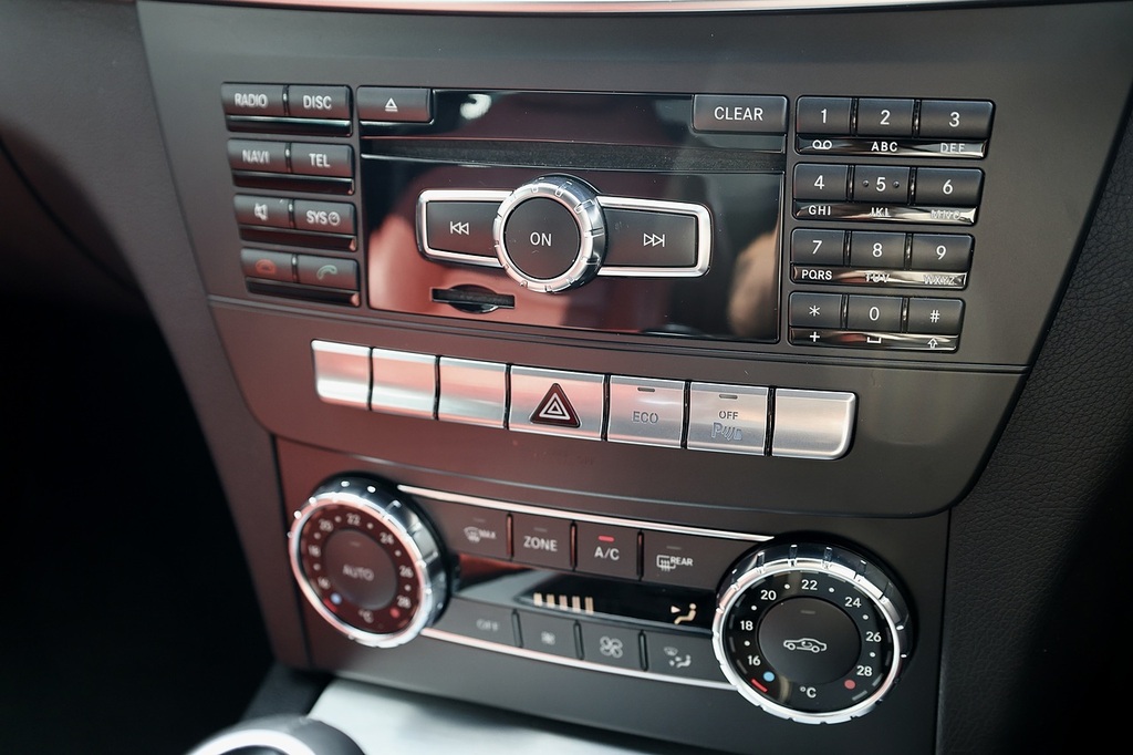 Mercedes-Benz C Class C200 Cdi Black #18