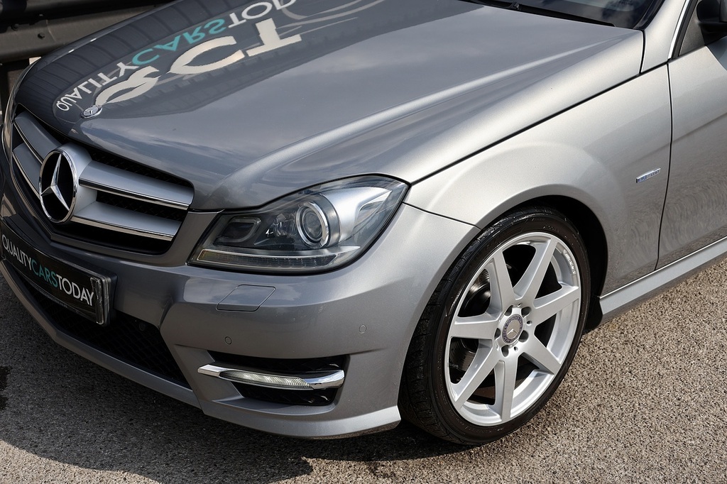 Mercedes-Benz C Class C200 Cdi Black #31