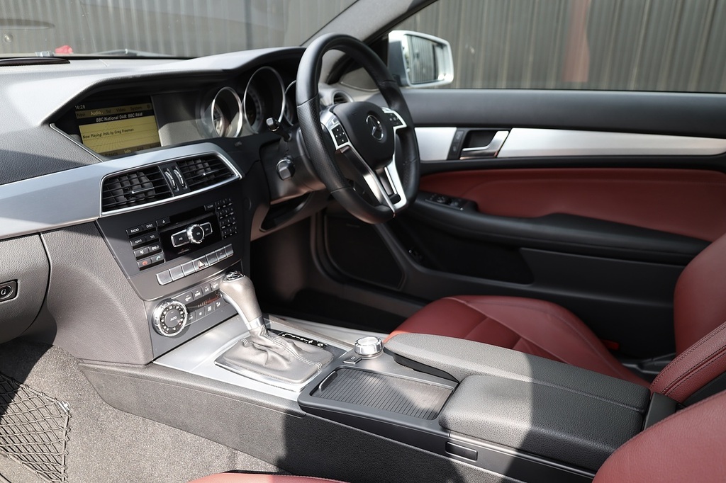 Mercedes-Benz C Class C200 Cdi Black #9