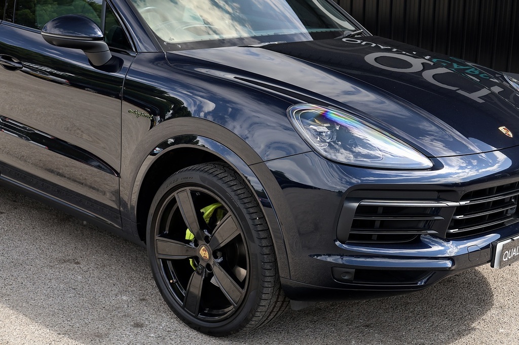 Porsche Cayenne Turbo Tiptronic S 5 Seat Black #20