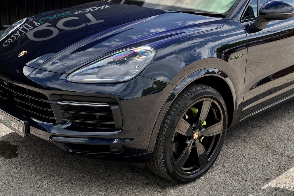 Porsche Cayenne Turbo Tiptronic S 5 Seat Black #27