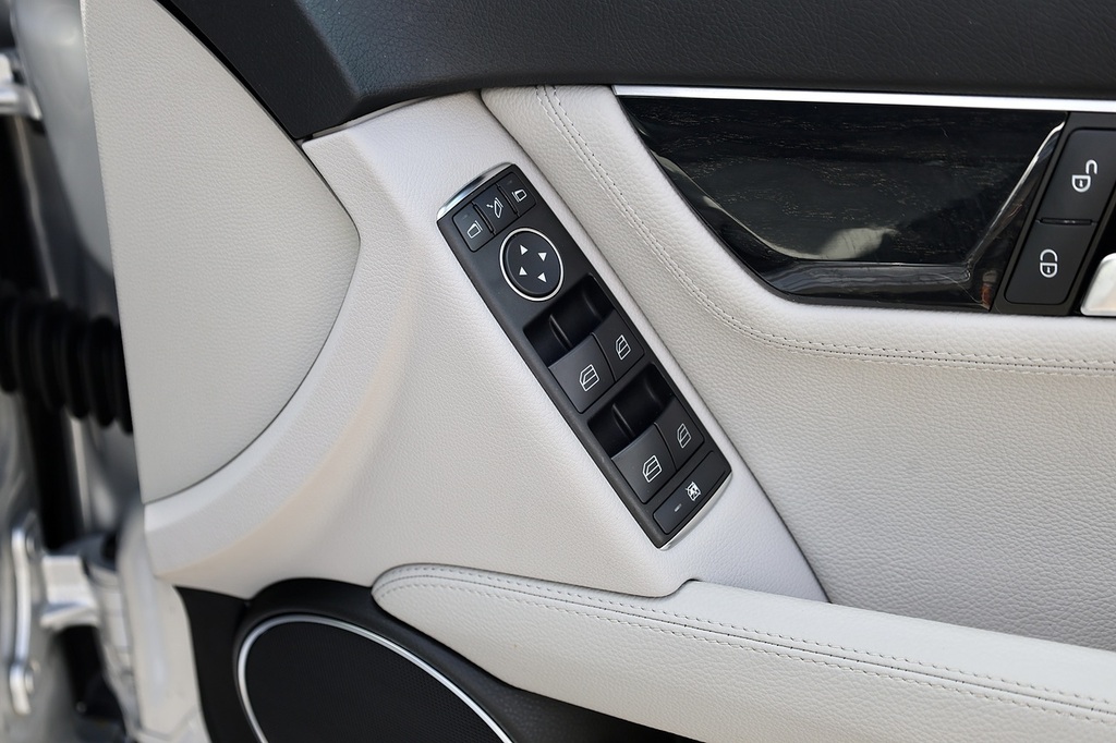 Mercedes-Benz C Class C220 Sport Cdi Blueefficiency Silver #13