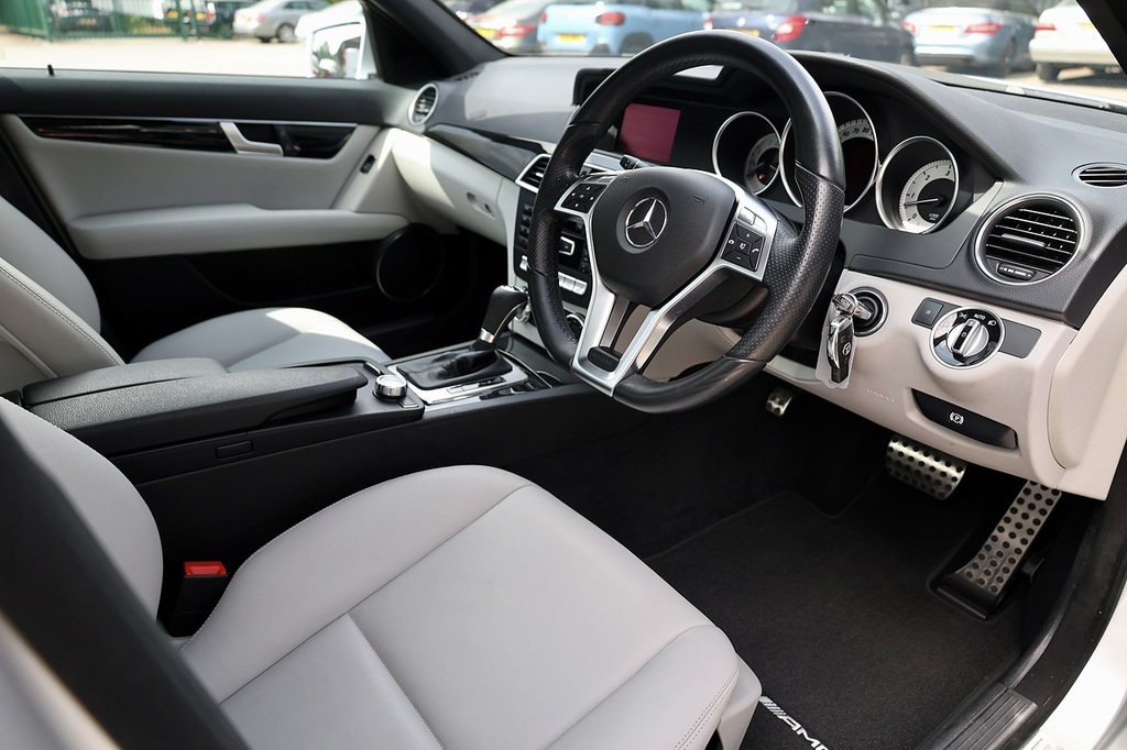 Mercedes-Benz C Class C220 Sport Cdi Blueefficiency Silver #9