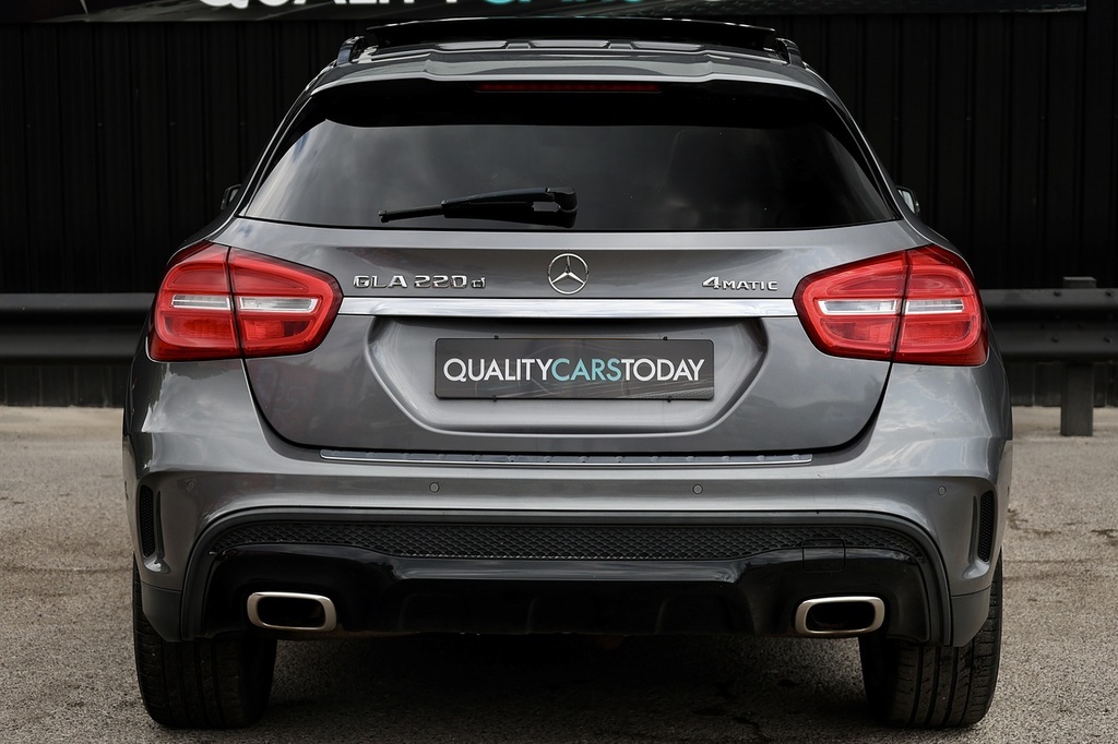 Mercedes-Benz GLA Class Gla 220D Amg Line Premium Plus Grey #5