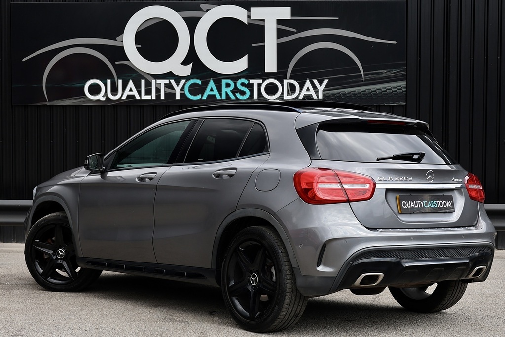 Mercedes-Benz GLA Class Gla 220D Amg Line Premium Plus Grey #2