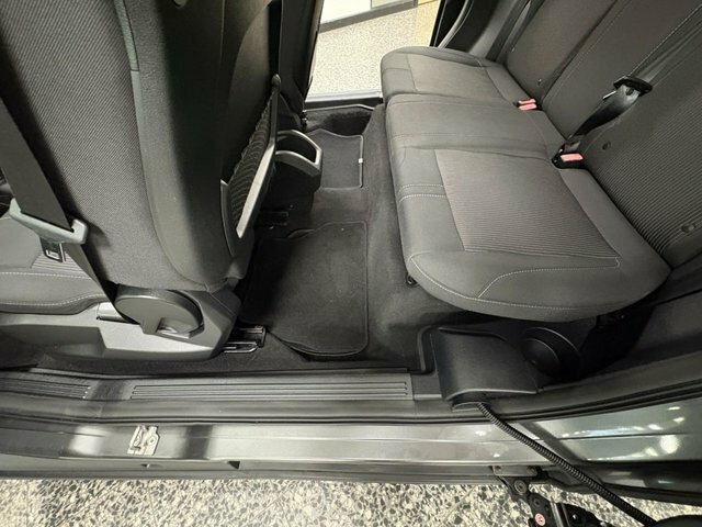 Ford B-Max B-max Titanium Navigator White #22
