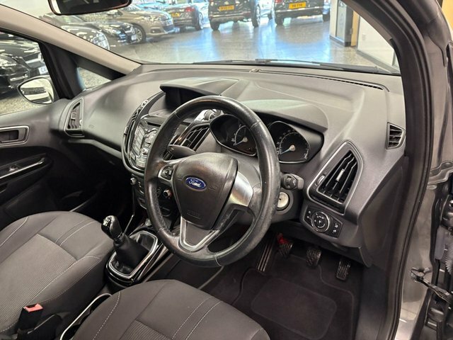 Ford B-Max B-max Titanium Navigator White #30