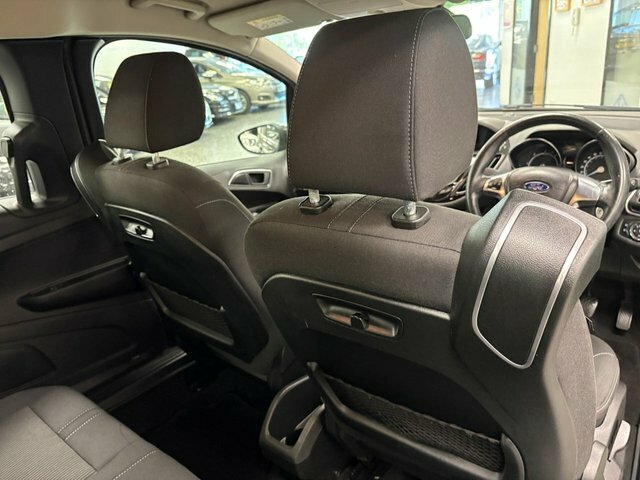 Ford B-Max B-max Titanium Navigator White #27