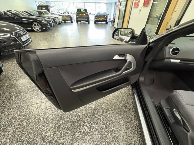 Audi A3 Cabriolet 1.6 Tdi Technik Euro 5 Ss White #20