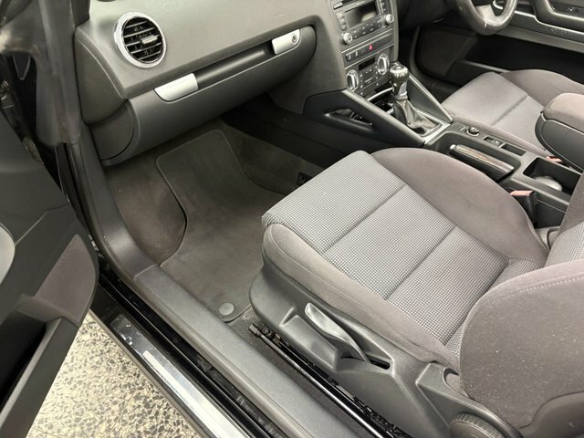 Audi A3 Cabriolet 1.6 Tdi Technik Euro 5 Ss White #19