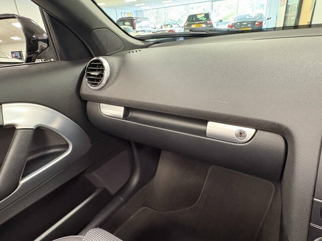 Audi A3 Cabriolet 1.6 Tdi Technik Euro 5 Ss White #35