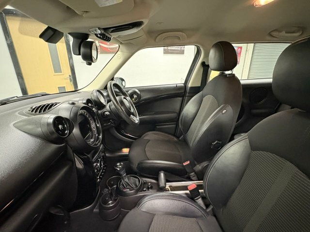 Mini Countryman 1.6 Cooper All4 121 Bhp Black #34