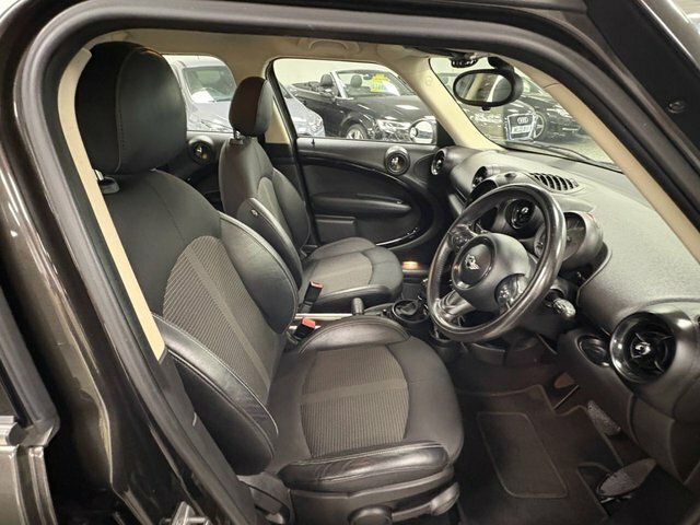 Mini Countryman 1.6 Cooper All4 121 Bhp Black #19