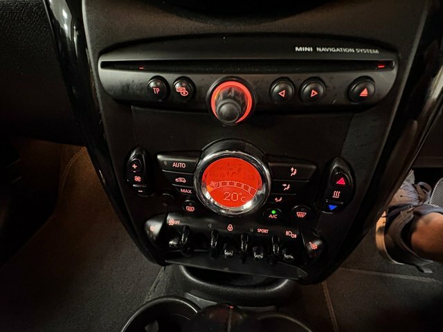 Mini Countryman 1.6 Cooper All4 121 Bhp Black #40