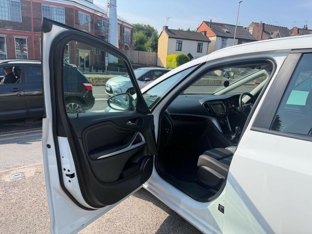 Vauxhall Zafira Tourer Tourer 1.4 Turbo Sri Nav Used-list .Strap Font- Grey #8