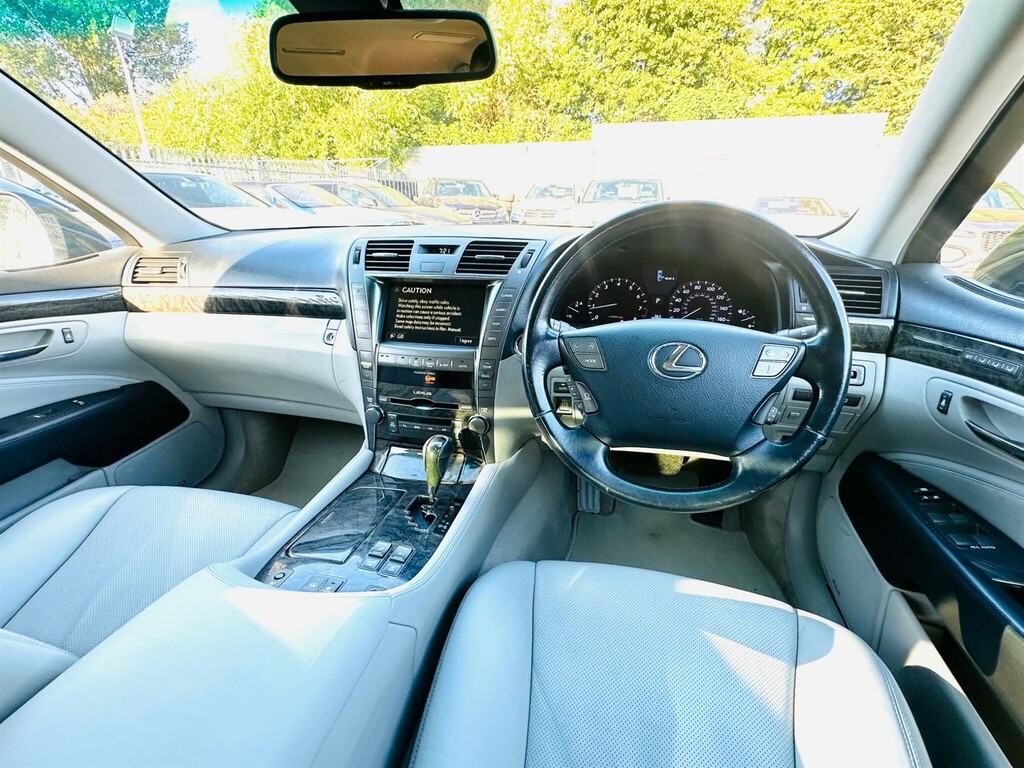 Lexus LS 4.6 V8 Euro 4 Grey #3