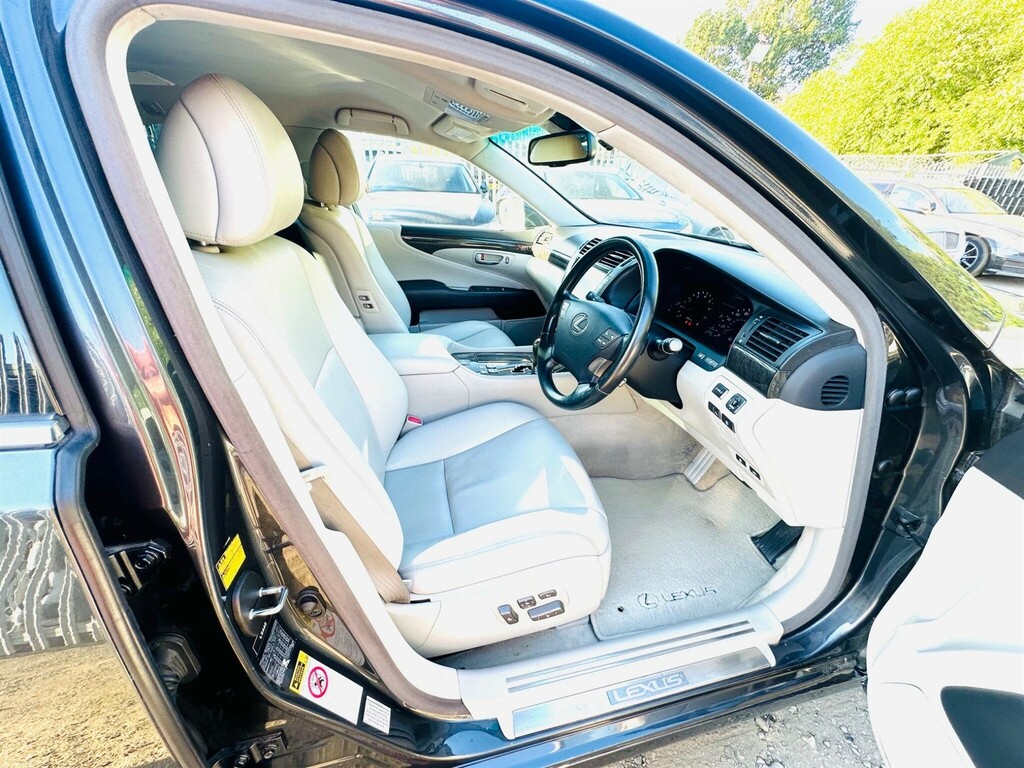 Lexus LS 4.6 V8 Euro 4 Grey #2