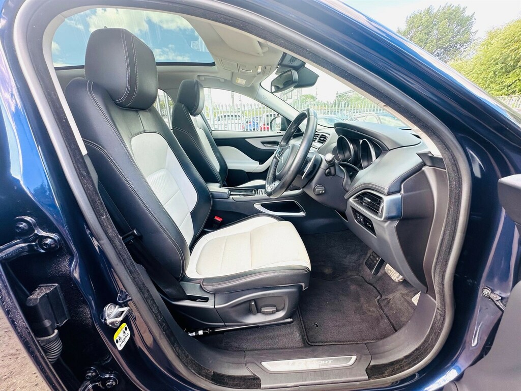 Jaguar F-Pace 2.0 D180 R-sport Awd Euro 6 Ss YH67JVE #2