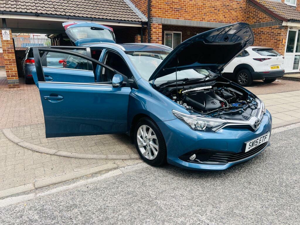 Toyota Auris 1.6 D-4d Business Edition Touring Sports Euro 6 S Blue #3