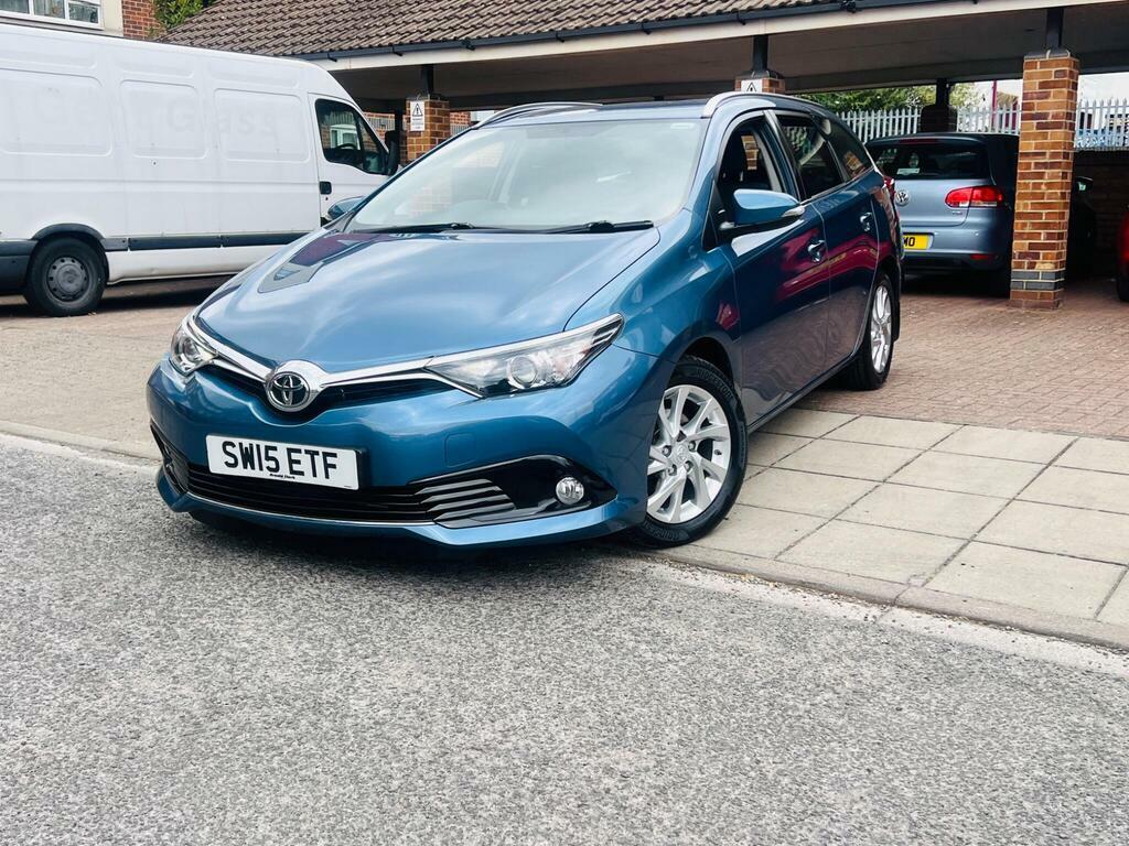 Toyota Auris 1.6 D-4d Business Edition Touring Sports Euro 6 S Blue #2