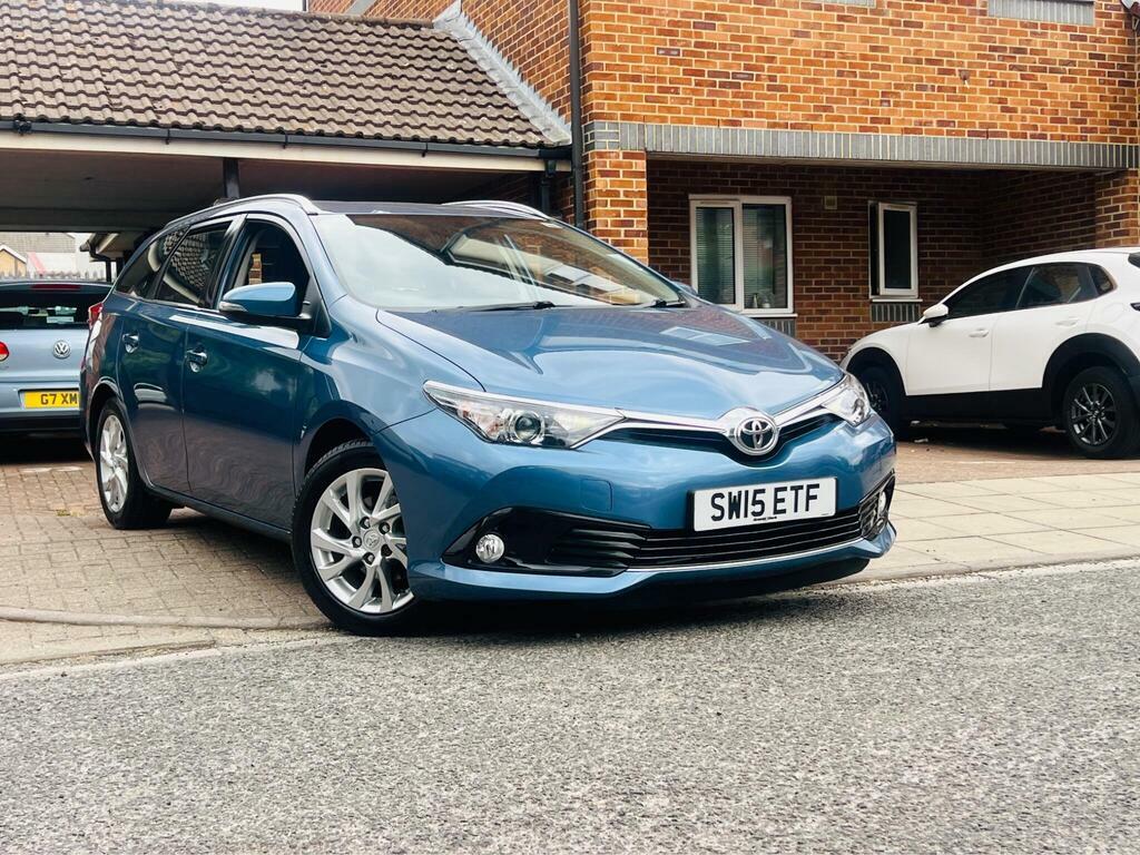 Toyota Auris 1.6 D-4d Business Edition Touring Sports Euro 6 S Blue