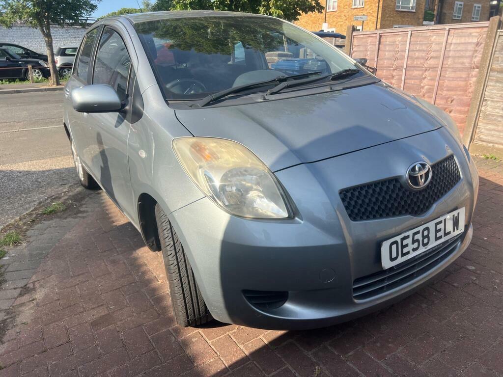 Toyota Yaris 1.3 Vvt-i Tr Silver #3