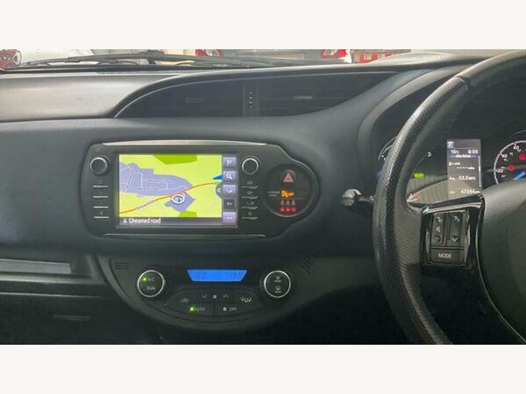 Toyota Yaris 1.5 Hybrid Icon Tech Cvt Blue #11
