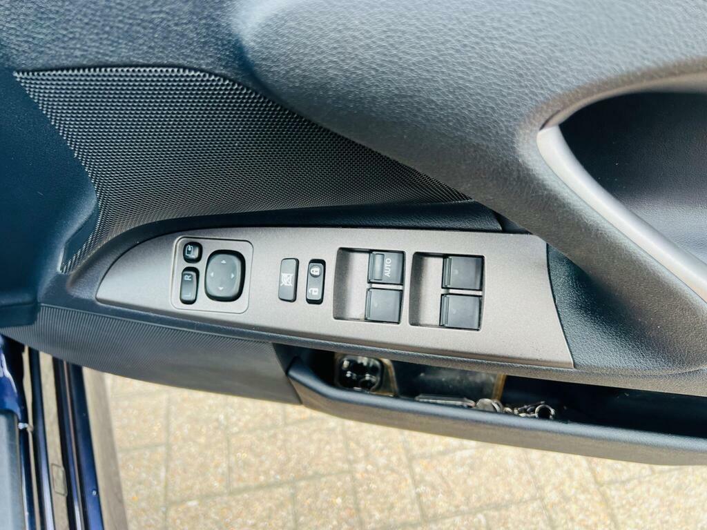 Lexus IS Saloon 2.5 Grey #86