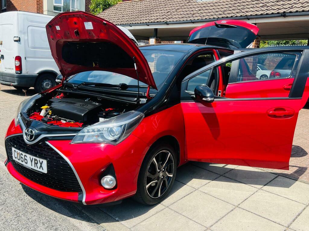 Toyota Yaris 1.33 Dual Vvt-i Design Euro 6 CU66YRX Red #4
