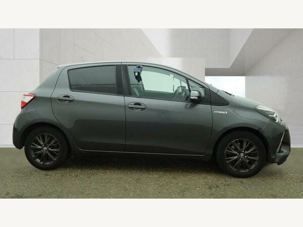 Toyota Yaris Hatchback Grey #5