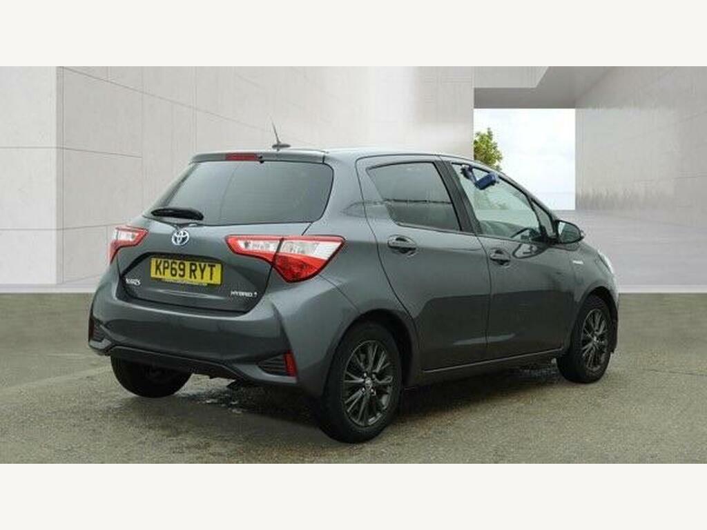 Toyota Yaris Hatchback Grey #6