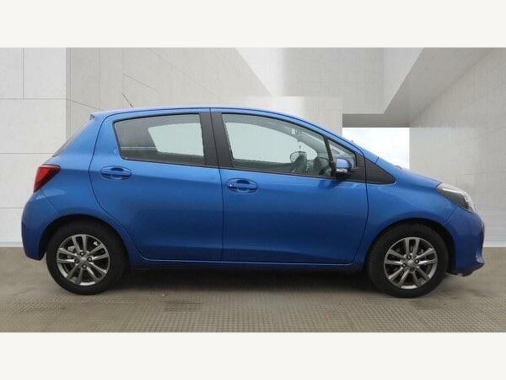 Toyota Yaris Hatchback Grey #7