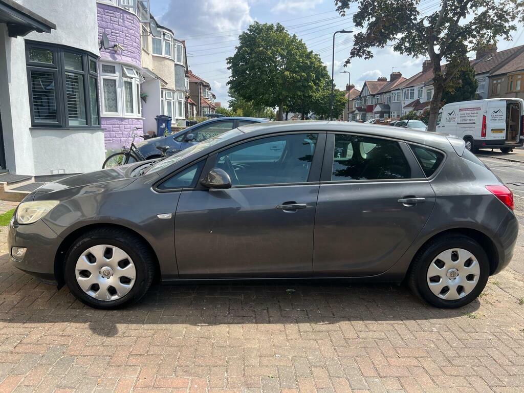 Vauxhall Astra 1.6L Sri 113 Bhp Blue #1