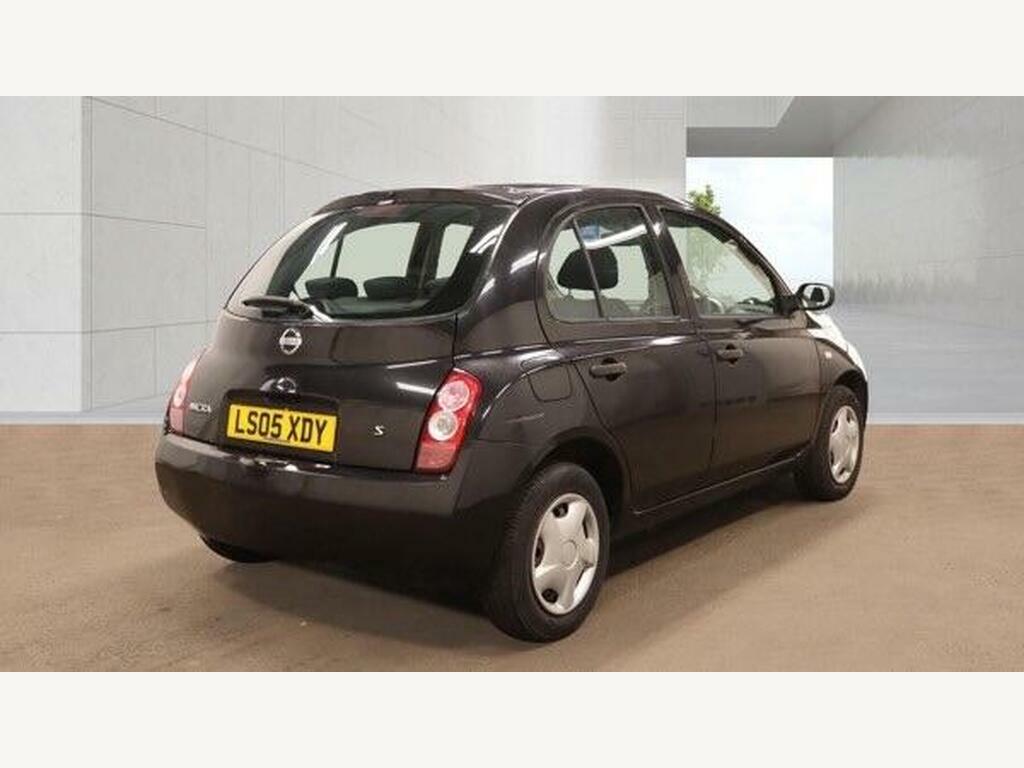 Nissan Micra 1.2 16V S Black #4