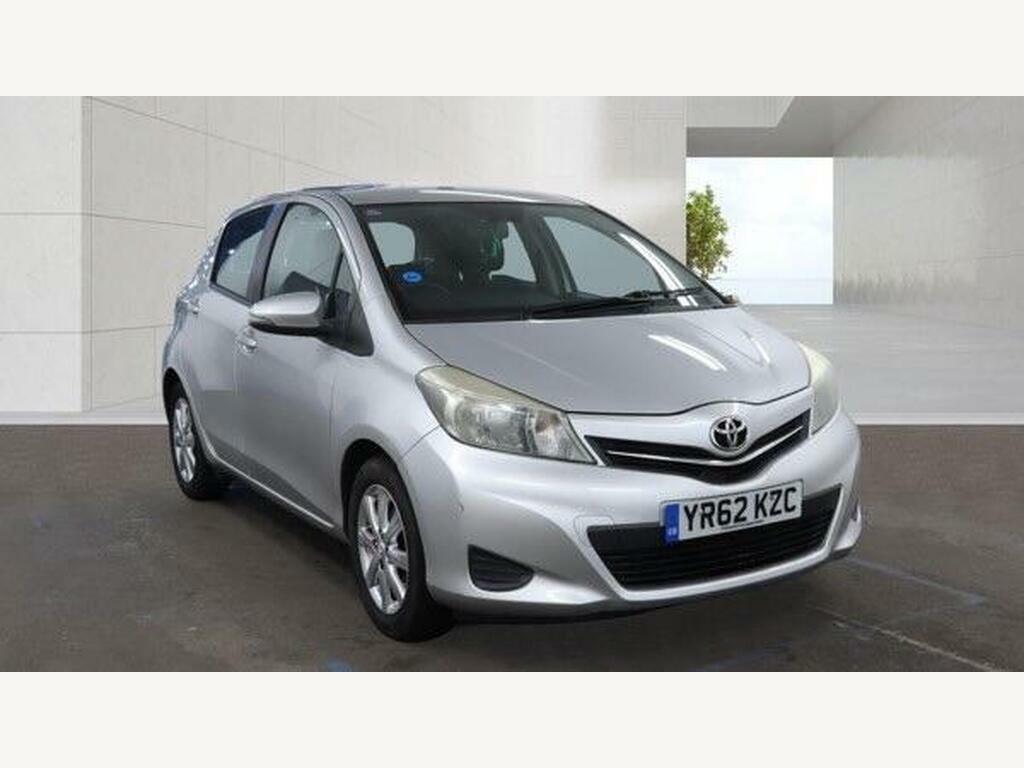 Toyota Yaris 1.33 Dual Vvt-i Tr Multidrive S Euro 5 Silver