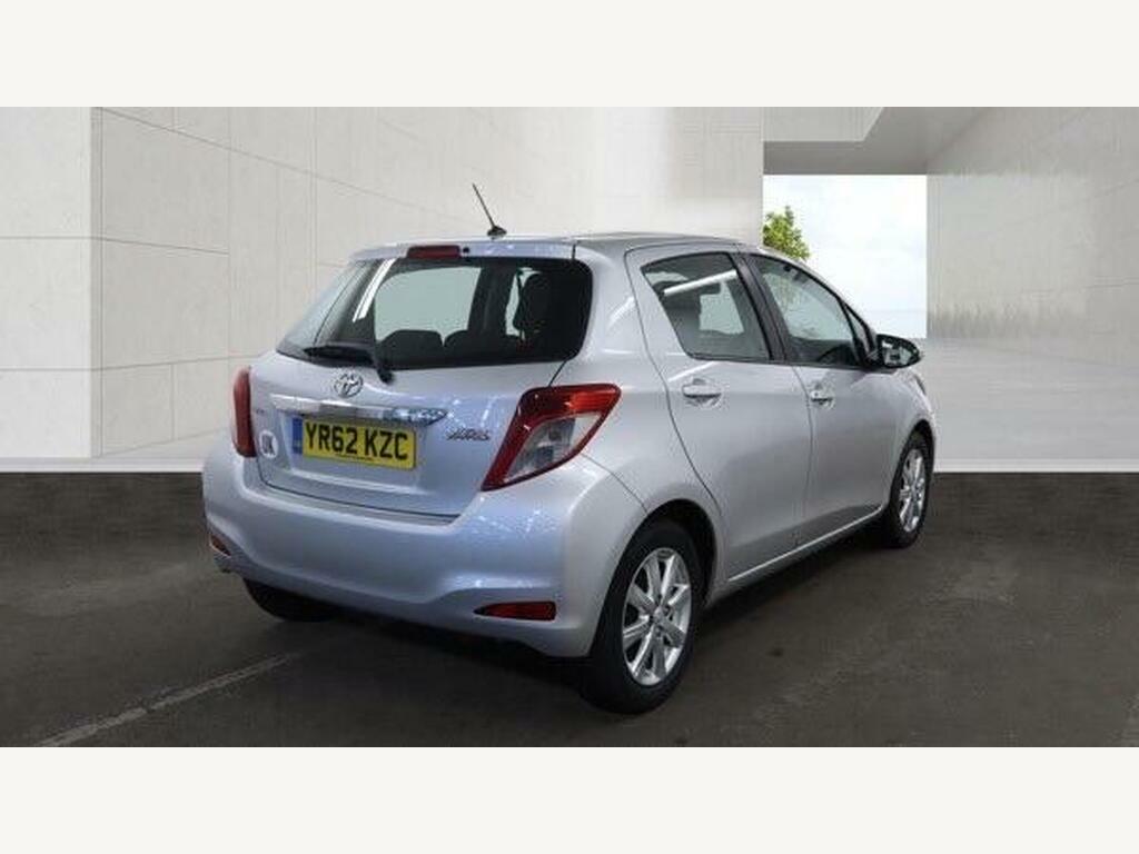 Toyota Yaris 1.33 Dual Vvt-i Tr Multidrive S Euro 5 Silver #4