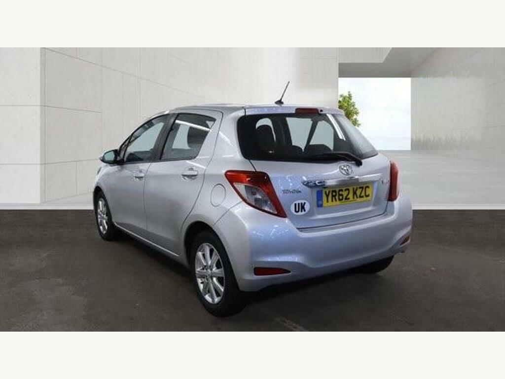 Toyota Yaris 1.33 Dual Vvt-i Tr Multidrive S Euro 5 Silver #3